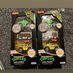 2 Teenage Mutant Ninja Turtles Shell Riders 3-Pack - Green & Yellow